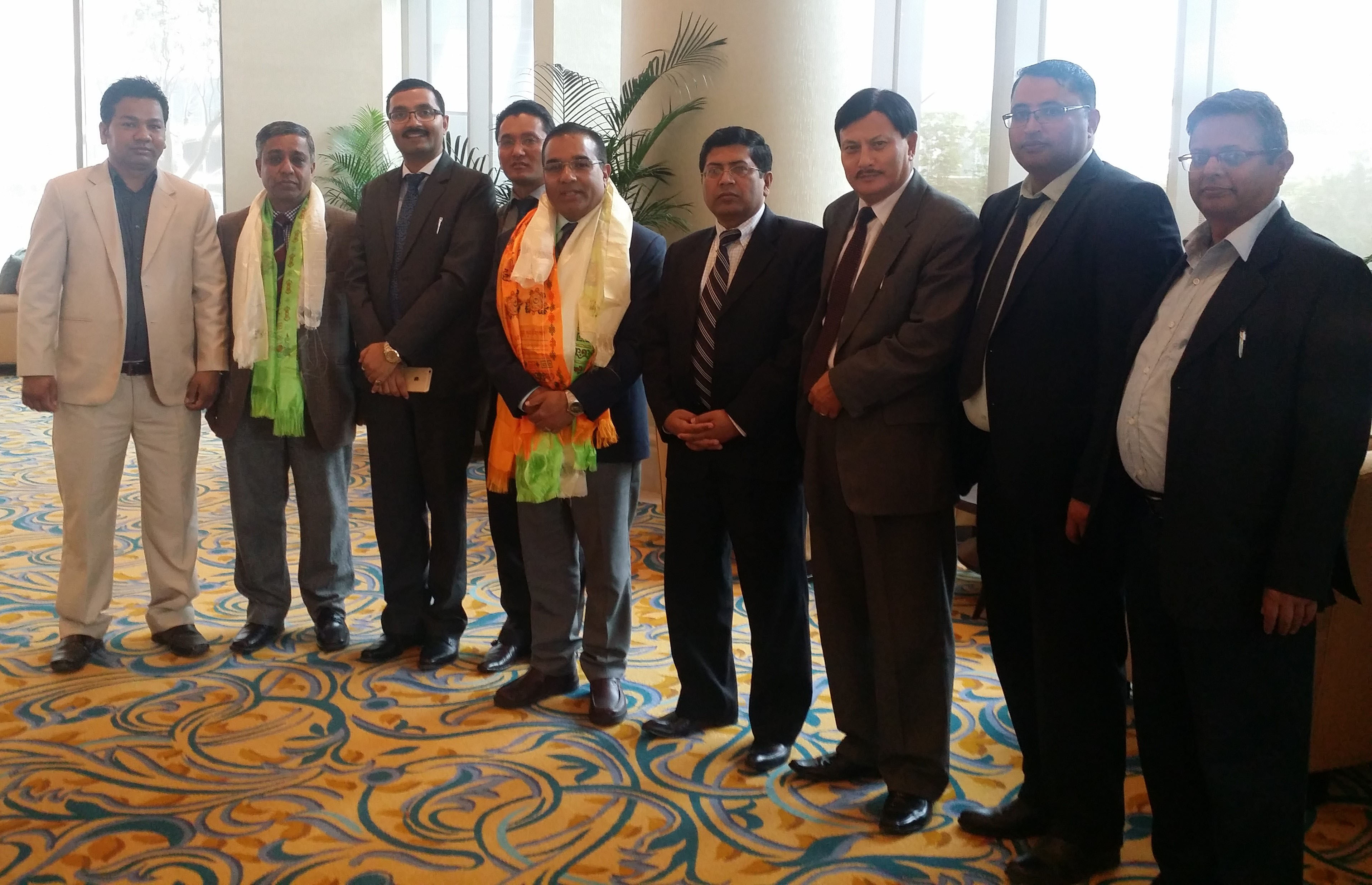 परराष्ट्र सचिव सँग गैरआवासीय नेपाली संघ कतारका पदाधिकारीहरूले भेटघाट